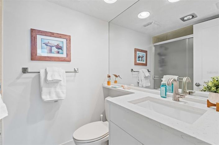 Image No.26-2 Bed Property for sale