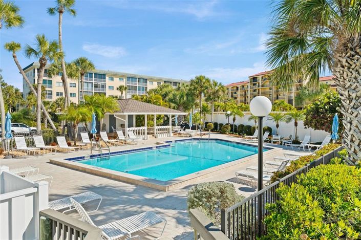 Image No.42-2 Bed Property for sale