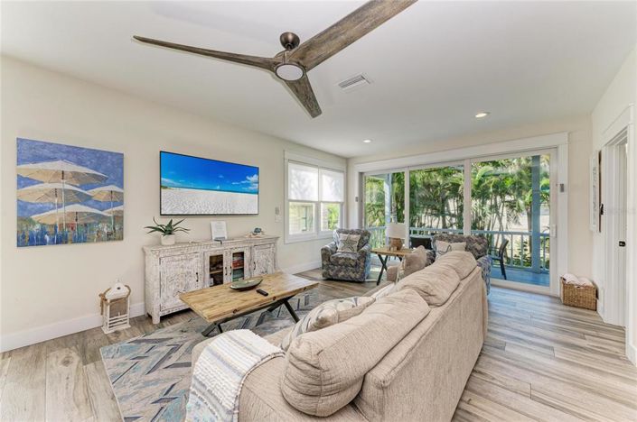 Image No.17-4 Bed Property for sale