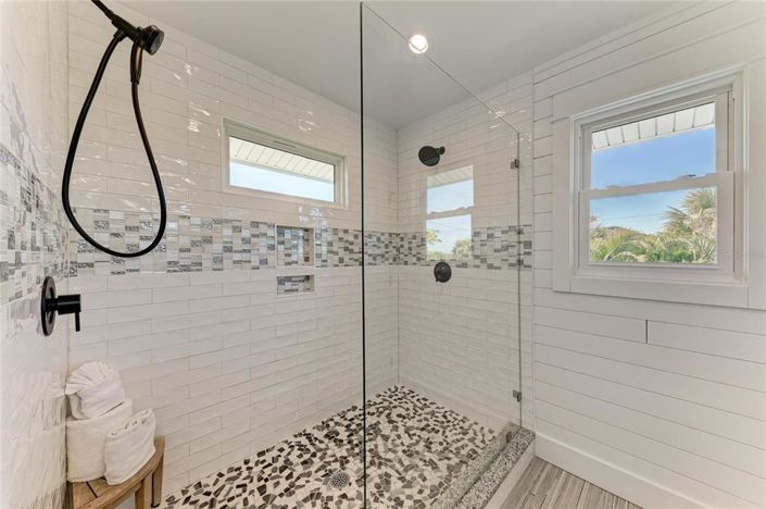 Image No.38-4 Bed Property for sale