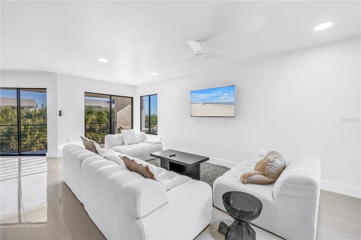 Image No.16-3 Bed Property for sale