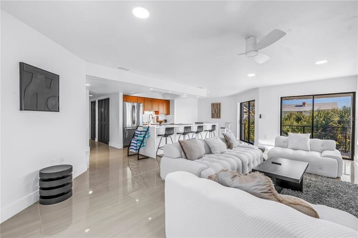 Image No.17-3 Bed Property for sale