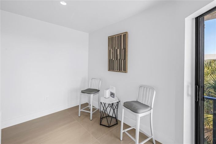 Image No.19-3 Bed Property for sale