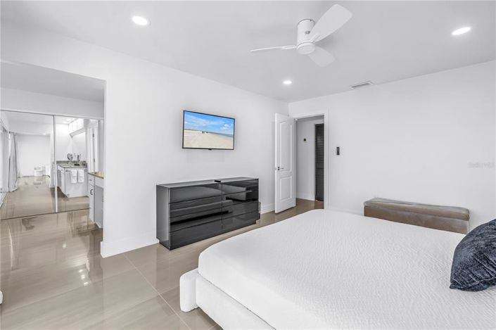 Image No.23-3 Bed Property for sale