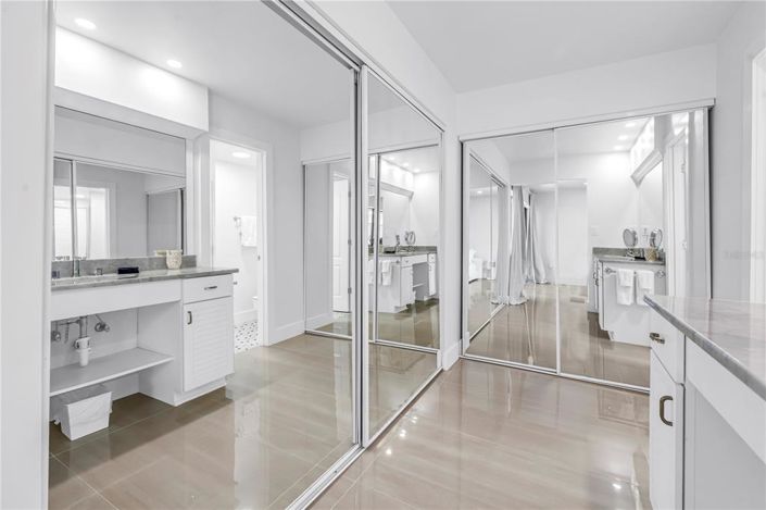 Image No.27-3 Bed Property for sale