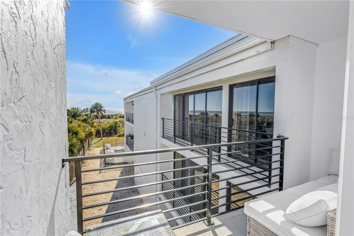 Image No.36-3 Bed Property for sale