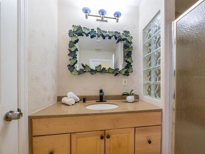 Image No.16-5 Bed Property for sale