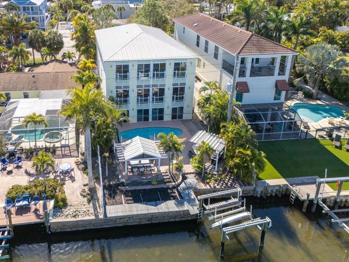 Image No.3-5 Bed Property for sale