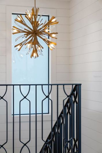 Image No.36-6 Bed Property for sale