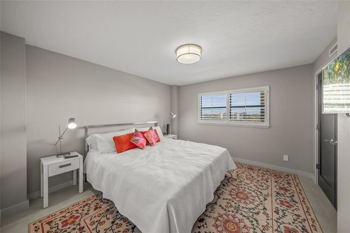 Image No.16-2 Bed Property for sale