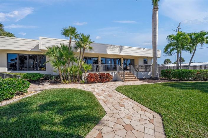 Image No.24-2 Bed Property for sale