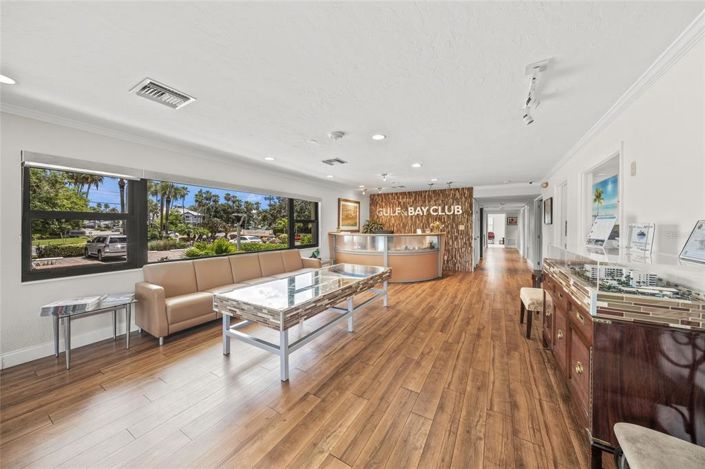 Image No.27-2 Bed Property for sale