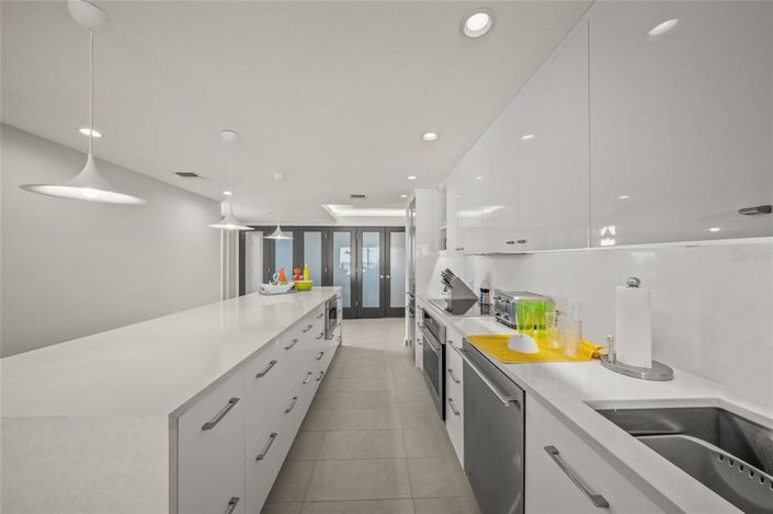 Image No.6-2 Bed Property for sale