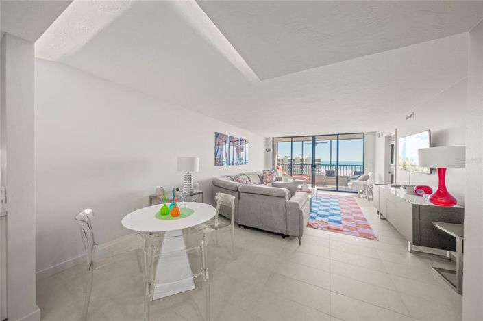 Image No.7-2 Bed Property for sale