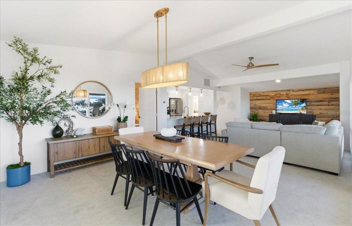 Image No.29-3 Bed Property for sale