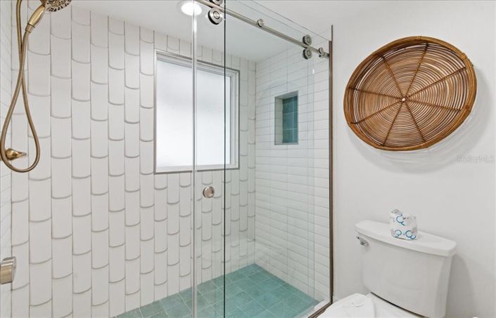 Image No.43-3 Bed Property for sale