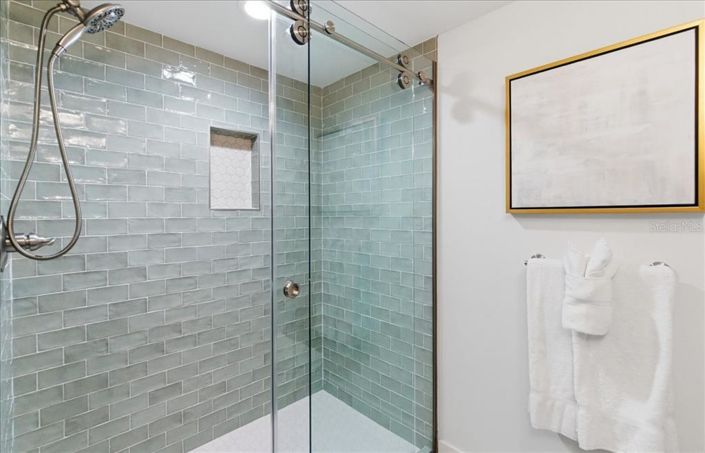 Image No.49-3 Bed Property for sale