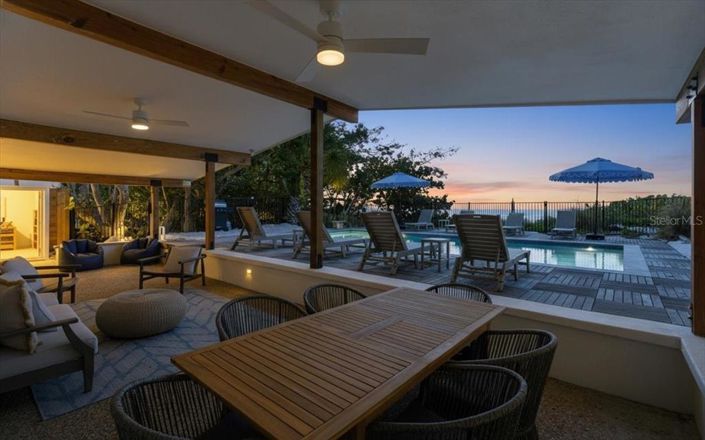 Image No.6-3 Bed Property for sale