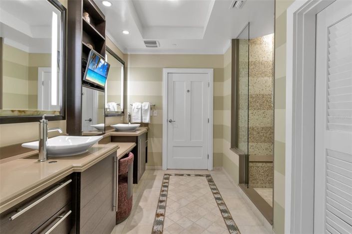 Image No.45-3 Bed Property for sale