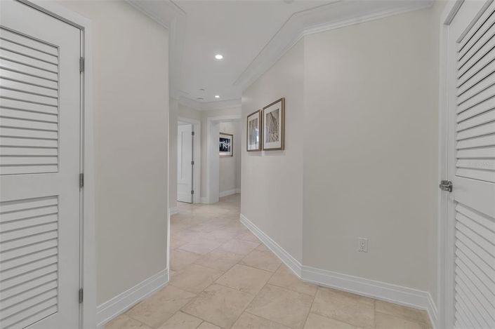 Image No.5-3 Bed Property for sale