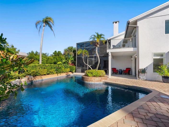 Image No.37-4 Bed Property for sale