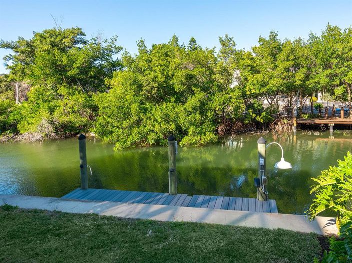 Image No.39-4 Bed Property for sale