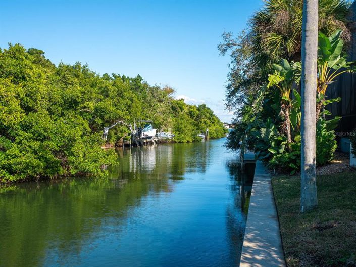 Image No.40-4 Bed Property for sale