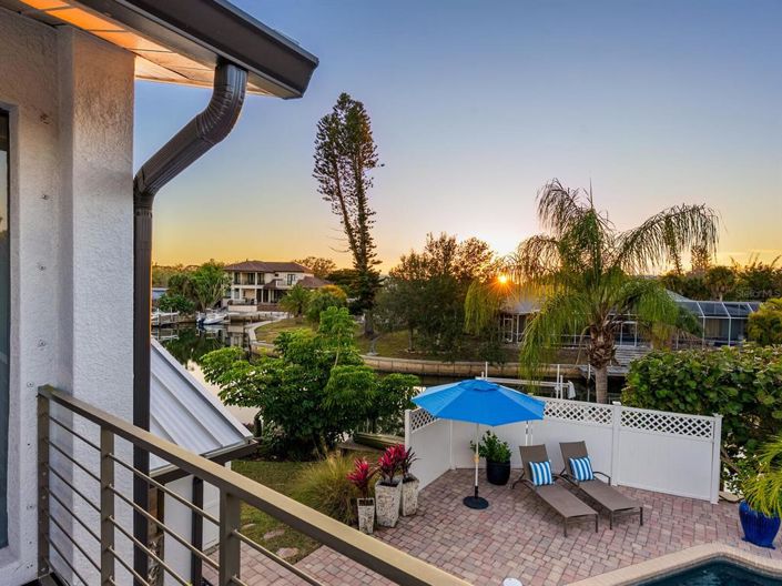 Image No.57-4 Bed Property for sale