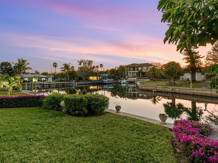 Image No.59-4 Bed Property for sale