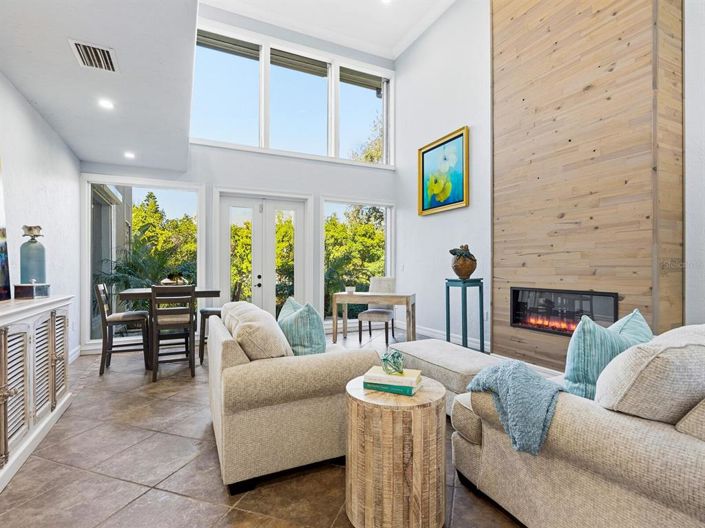 Image No.6-4 Bed Property for sale