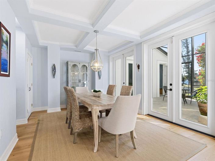 Image No.7-4 Bed Property for sale