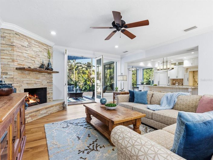 Image No.8-4 Bed Property for sale