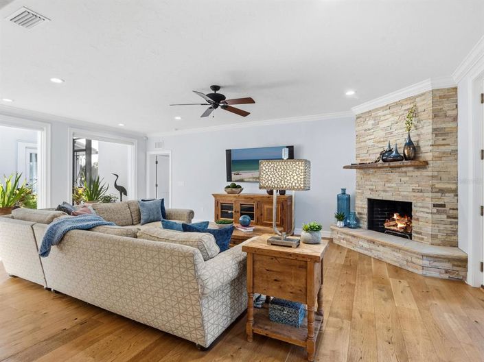 Image No.9-4 Bed Property for sale