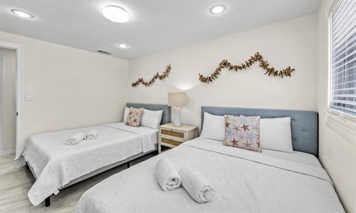 Image No.48-4 Bed Property for sale