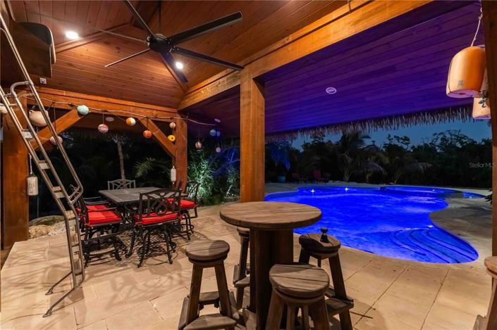 Image No.58-6 Bed Property for sale