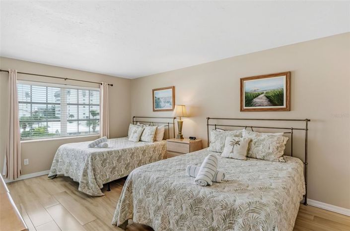 Image No.18-2 Bed Property for sale