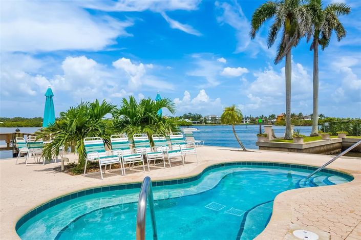 Image No.37-2 Bed Property for sale