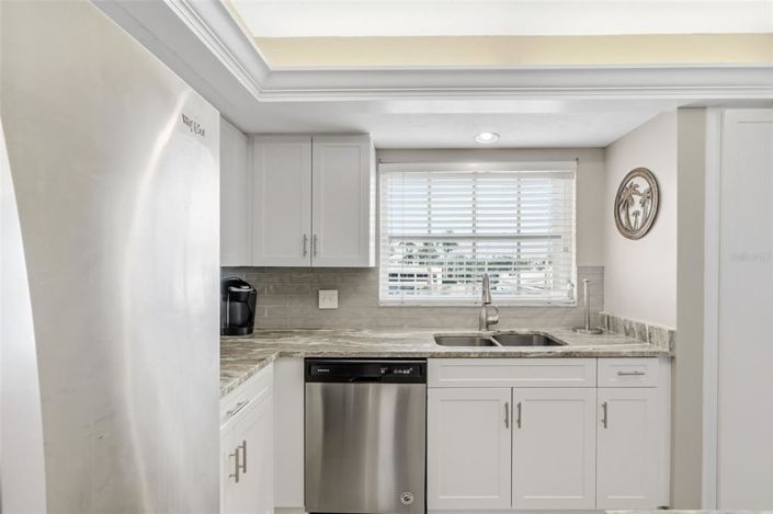 Image No.9-2 Bed Property for sale