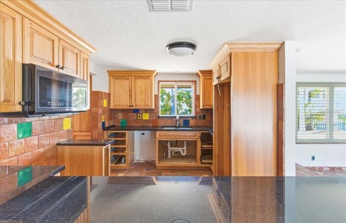 Image No.23-2 Bed Property for sale