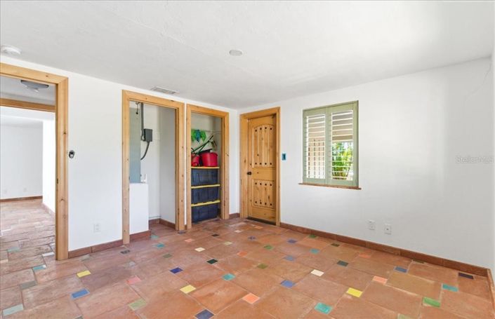 Image No.34-2 Bed Property for sale