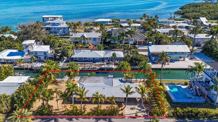 Image No.43-2 Bed Property for sale