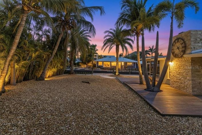 Image No.6-2 Bed Property for sale