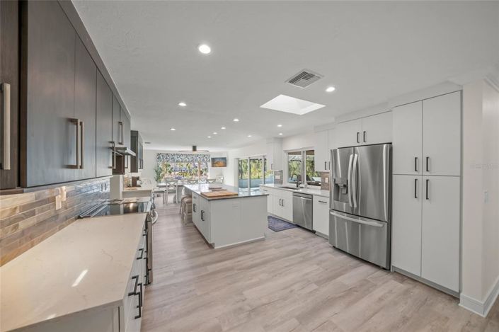 Image No.13-4 Bed Property for sale