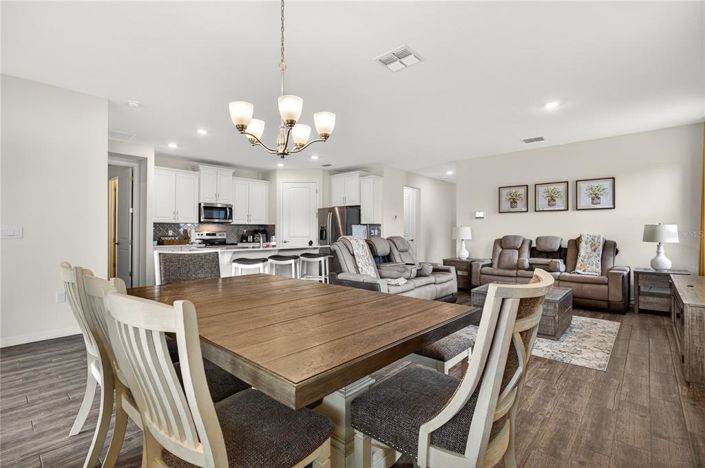 Image No.12-2 Bed Property for sale