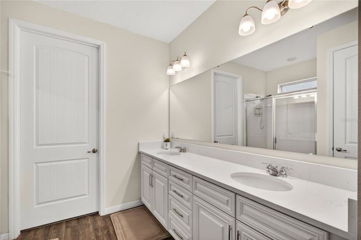 Image No.16-2 Bed Property for sale