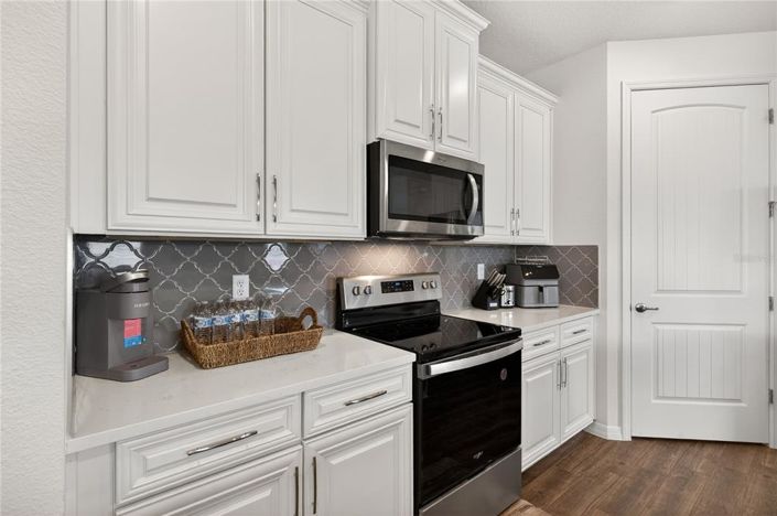 Image No.6-2 Bed Property for sale