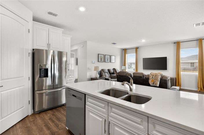 Image No.7-2 Bed Property for sale