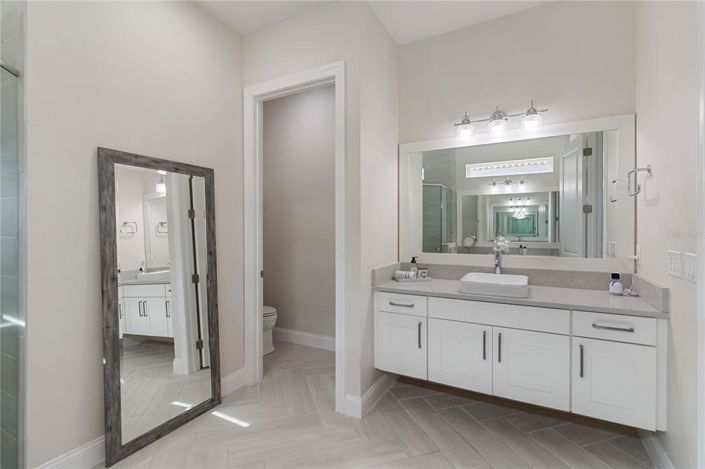 Image No.21-Propriété de 5 chambres à vendre à Orlando