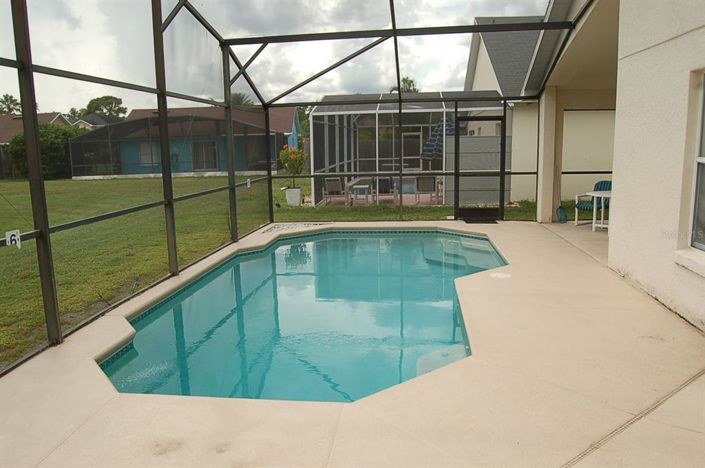 Image No.9-Propriété de 4 chambres à vendre à Kissimmee