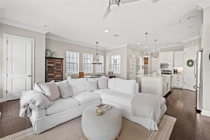 Image No.13-3 Bed Property for sale